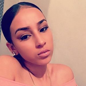 Meet your Posher, Joseline